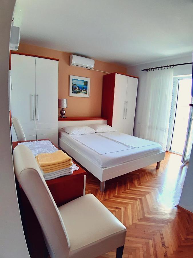 Bed and Breakfast F• R• I• E• N• D• S• Novalja Exteriér fotografie