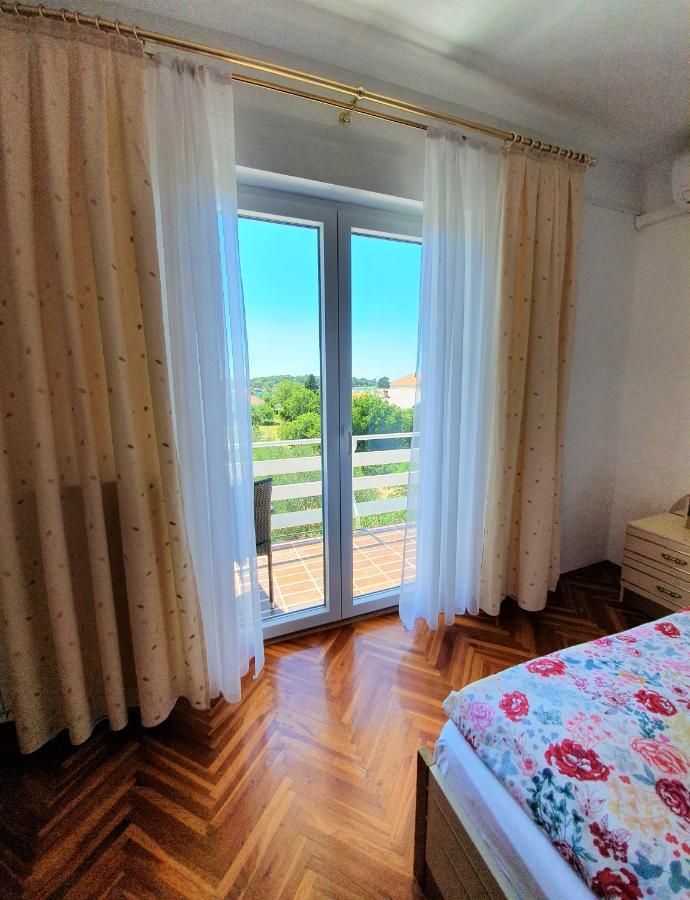 Bed and Breakfast F• R• I• E• N• D• S• Novalja Exteriér fotografie